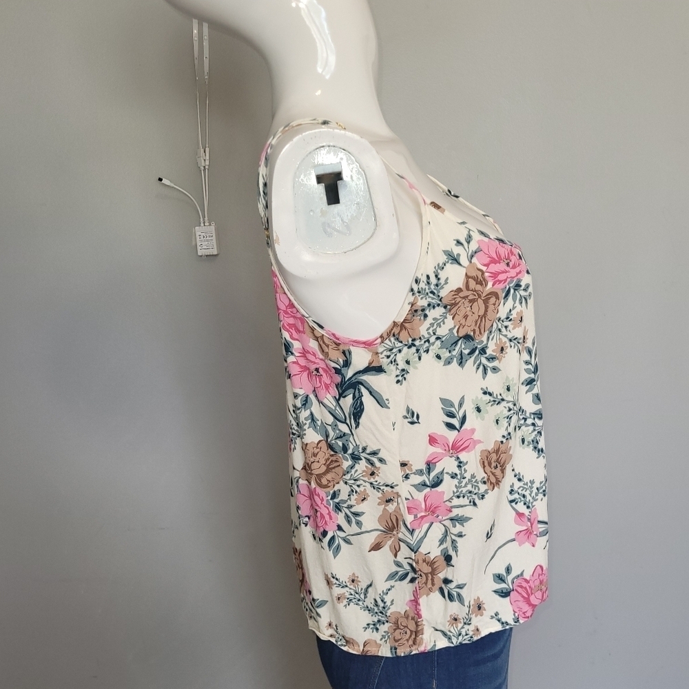 Saltwater Luxe Cropped Floral Tank, VGUC, Size L - Picture 3 of 9